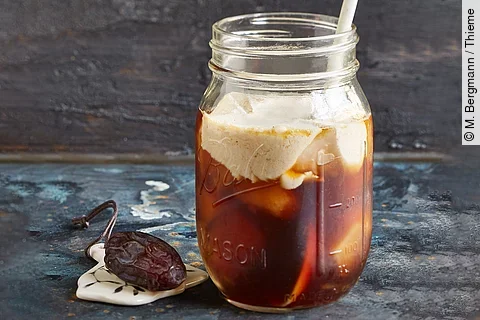 Cold-Brew-Coffee mit Kokosmilch
