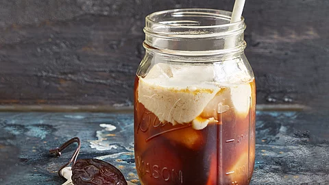 Cold-Brew-Coffee mit Kokosmilch