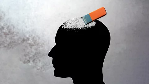 schwarzer Kopf, Radiergummi radiert Gedächtnis aus