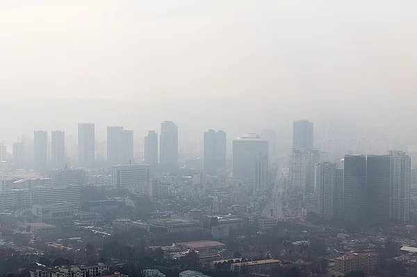 Smog über Großstadt