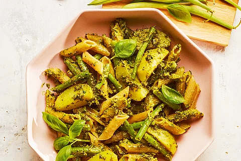 Basilikum-Pesto-Pasta nach ligurischer Art