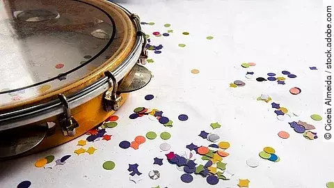 Pandeiro, traditionelles Samba-Instrument, Konfetti