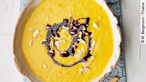 Cashew-Kürbis-Cremesuppe