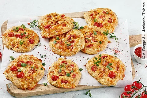 Low-Carb-Mini-Pizza
