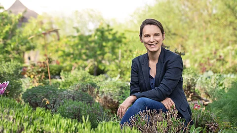 Prof. Claudia Löffler