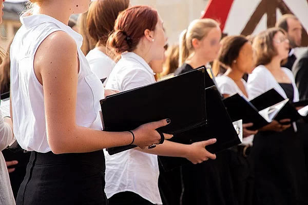 Chorsängerinnen Chor, Chorsängerinnen