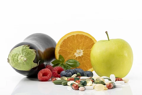 Obst und Nahrungsergänzungsmittel