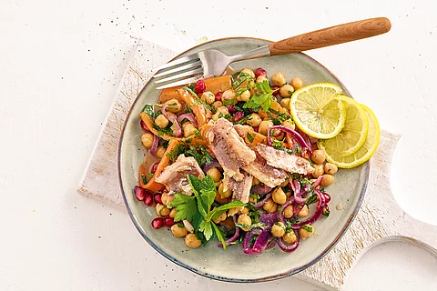 Sardinen auf Kichererbsensalat