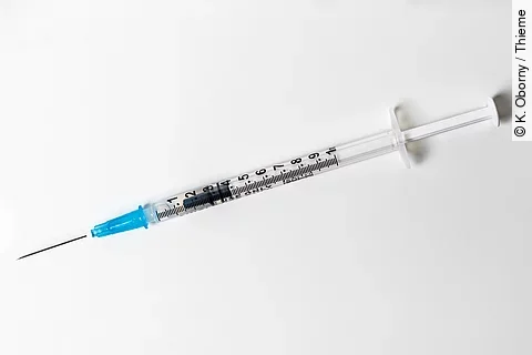 Spritze auf hellem Hintergrund