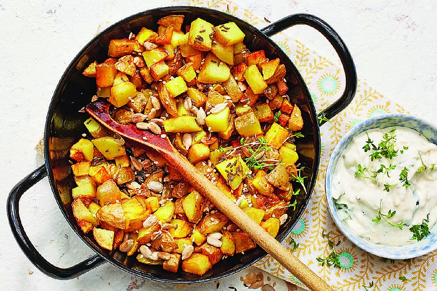 Kartoffeln aus der Pfanne mit Kohlrabi-Kresse-Quark