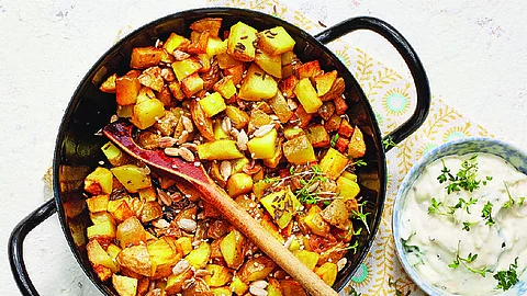 Kartoffeln aus der Pfanne mit Kohlrabi-Kresse-Quark