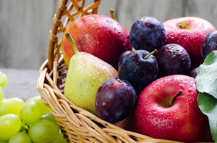 Korb, Obst, regional, Apfel, Birne, Zwetschge