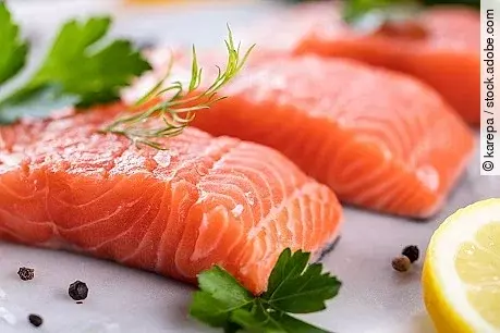 Lachs, Lachsfilet, Zitrone, Petersilie