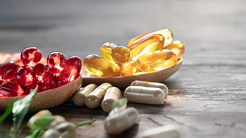 Verschiedenfarbige Kapseln, Supplemente