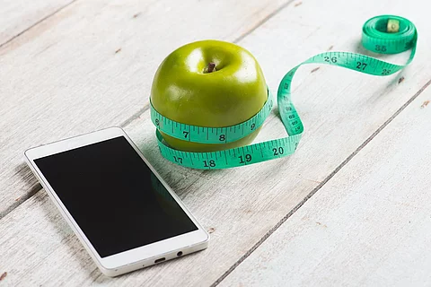 Smartphone, Apfel, Maßband