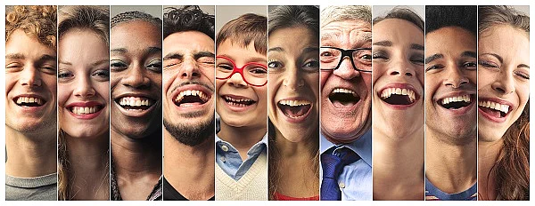 Lachende Gesichter
