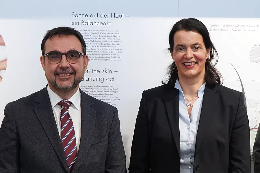 Klaus Holetschek und Prof. Claudia Traidl-Hoffmann