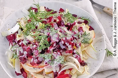 Salat mit Rote Bete und Mandeldressing
