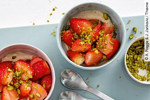 Pistaziencreme mit Erdbeeren