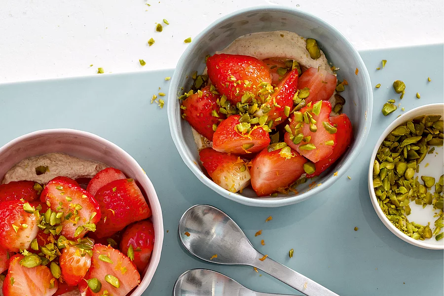 Pistaziencreme mit Erdbeeren