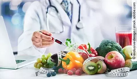 Modern doctor or pharmacy agent contact for healthy food and diet