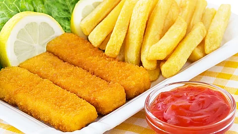 Fischstäbchen, Pommes, Ketchup