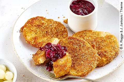 Sellerieschnitzel mit Preiselbeer-Dip