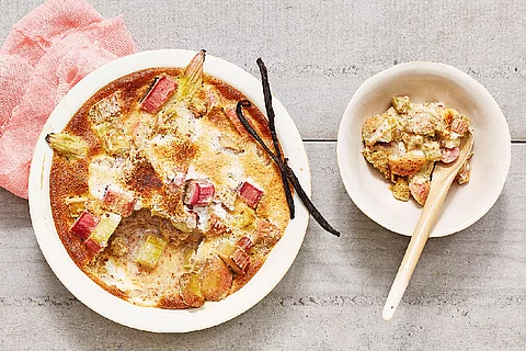 Rhabarber unter der Haube