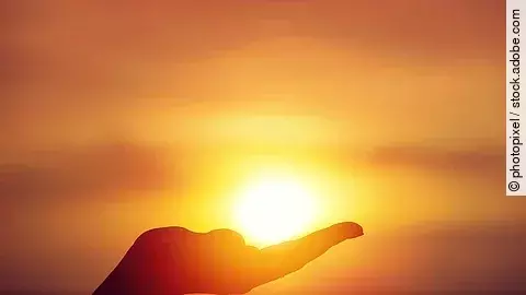 Sonne auf Hand