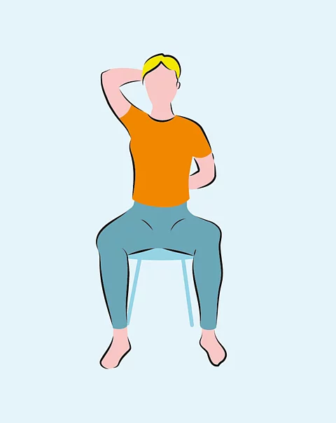 Illustration: Sitzende Frau führt das gestreckte Dreieck aus