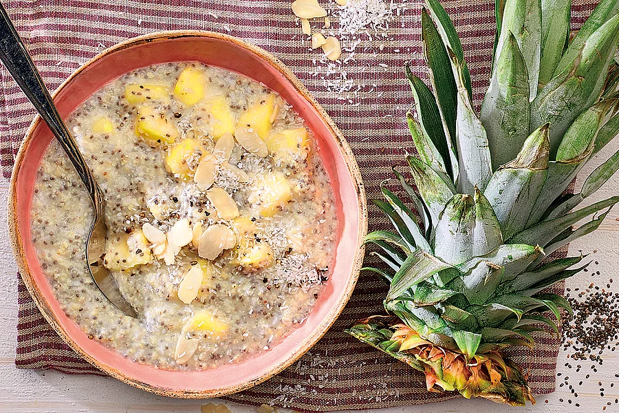 Kokos-Ananas-Hirsebrei