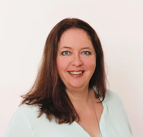 Nina T. Klützke