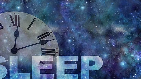 Uhr, 10 nach 12, Schriftzug Sleep