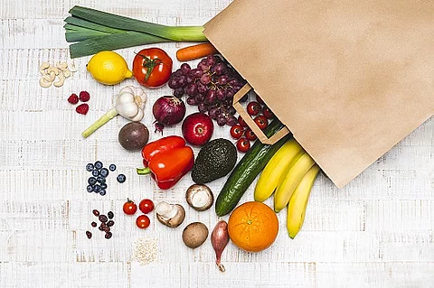 Gemüse, Obst, Papiertüte