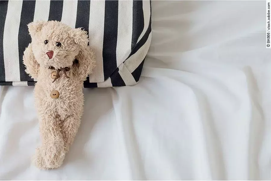 Kinder und Jugendliche benötigen durchschnittlich rund 9 Stunden Schlaf