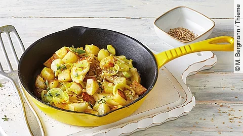 Apfel-Kartoffel-Pfanne mit Lauch