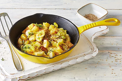 Apfel-Kartoffel-Pfanne mit Lauch