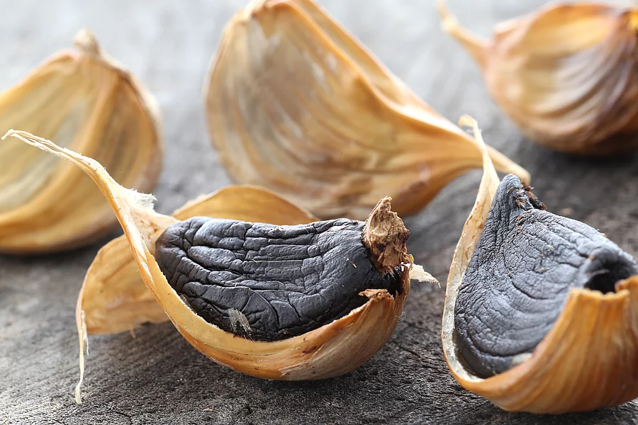 Schwarzer Knoblauch