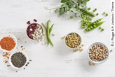 Hülsenfrüchte, Linsen, Erbsen, Kichererbsen, rote Bohnen