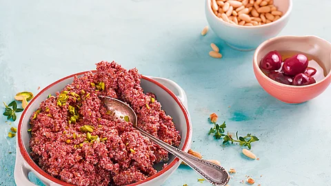 Nuss-Oliven-Pesto