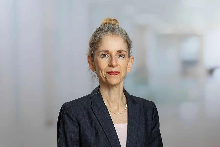 Porträtfoto: Prof. Karin Michels