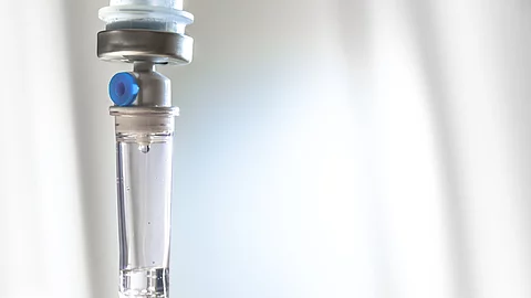 Tropfkammer an einer Infusion