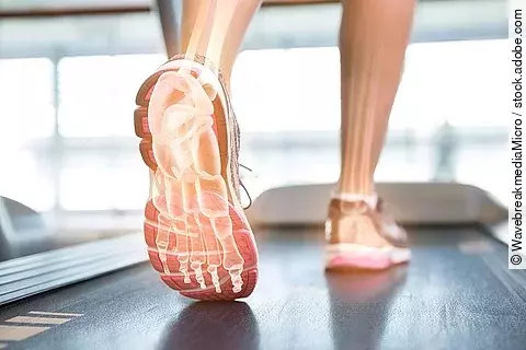Laufband, Turnschuhe, Beine