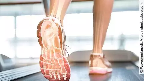 Laufband, Turnschuhe, Beine