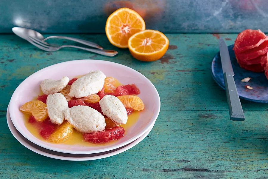 Quarkklößchen treffen Zitrusfrüchte