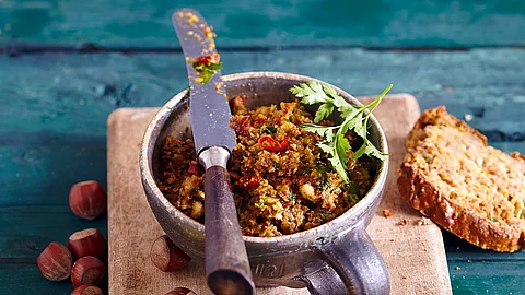Haselnuss Pesto
