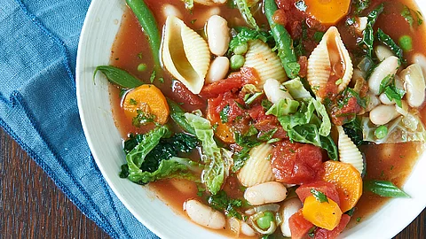 Minestrone mit Nudeln